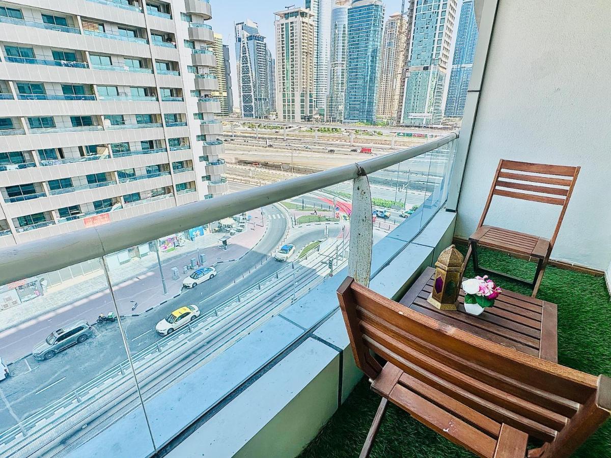 Diamond Crown - Studio Holiday Apartment In Dubai Marina Dış mekan fotoğraf